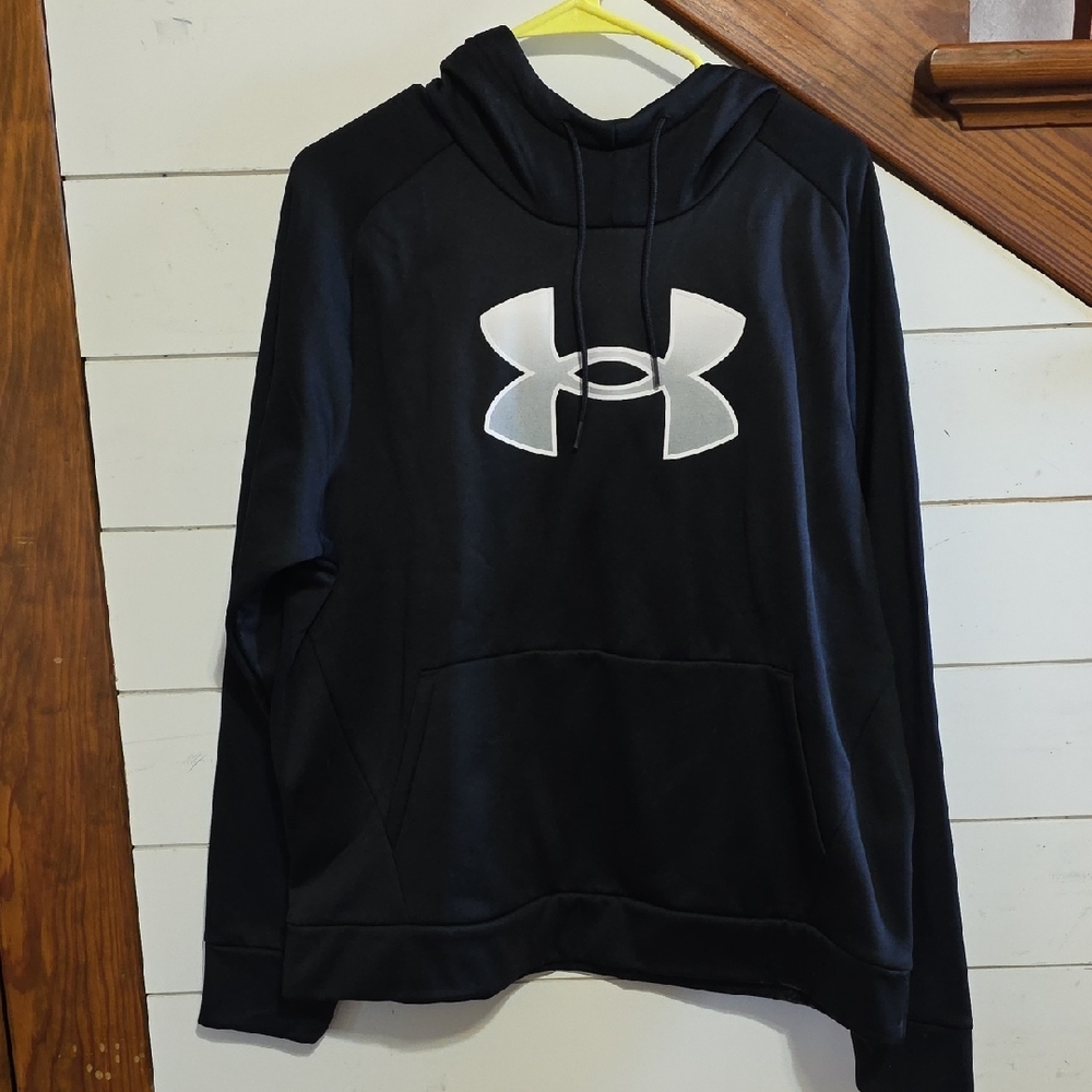 Under Armour Womens Black and White Logo Sweater XL